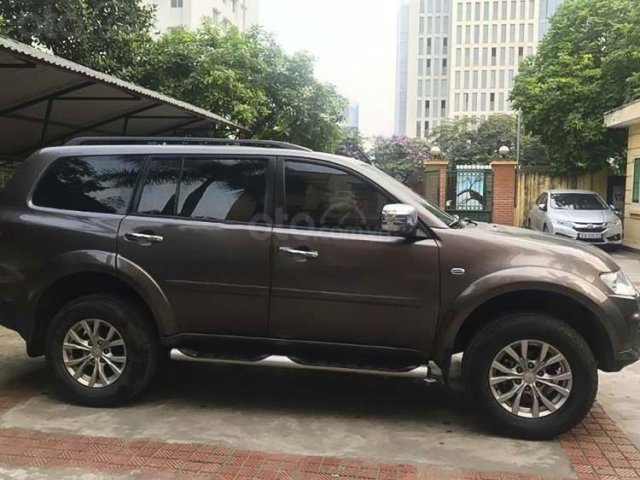 Bán xe Mitsubishi Pajero Sport G 4x4 AT sản xuất 2015, màu nâu còn mới, 550tr0