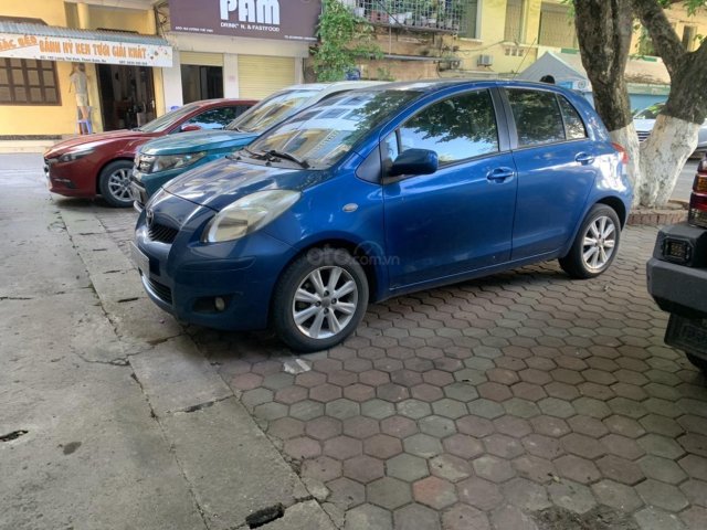 Chính chủ cần bán xe Toyota Yaris sản xuất năm 2010, nguyên bản, đi rất giữ gìn0