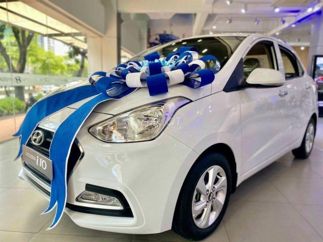 Bán ô tô Hyundai Grand i10 sản xuất 2021, màu trắng, giá chỉ 325 triệu0