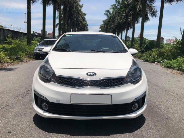 Bán ô tô Kia Rio 2016 1.6 MT nhập Hàn, màu trắng, giá tốt0