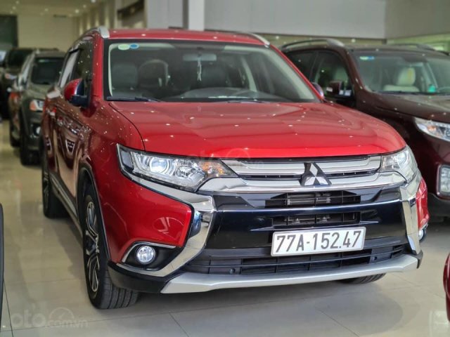 Bán lại giá thấp chiếc Mitsubishi Outlander 2.0 Premium 2019