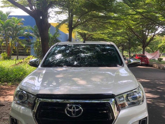 Cần bán xe Toyota Hilux 2.4 4x2 AT sản xuất năm 2019, xe nhập, giá 650tr