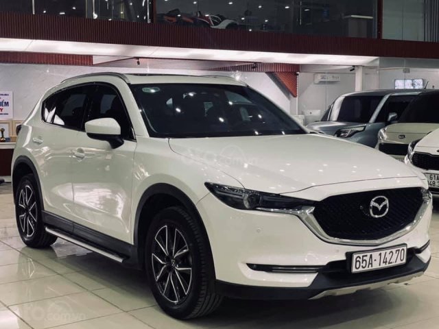 Cần bán Mazda CX 5 sản xuất năm 2017, màu trắng, giá 719tr0