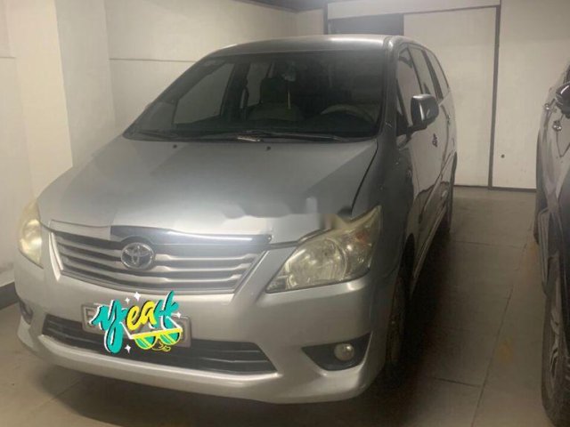 Xe Toyota Innova năm 2012 còn mới, giá tốt