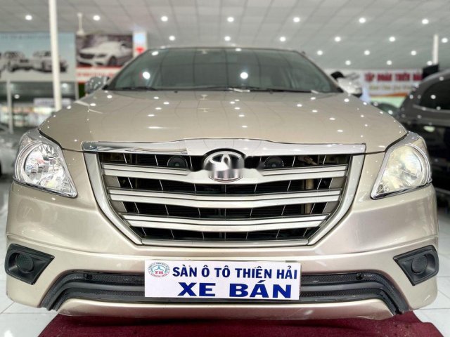 Cần bán lại xe Toyota Innova năm 2015 còn mới, 415tr