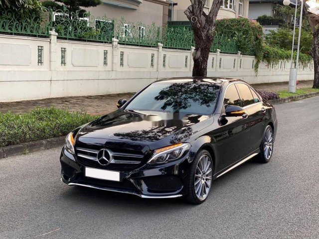 Bán Mercedes C300AMG 2017, màu đen