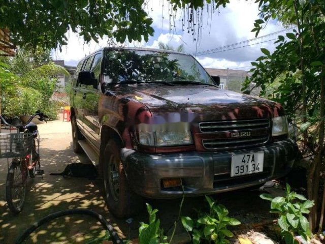 Cần bán xe Isuzu Trooper năm sản xuất 2001, màu đỏ, nhập khẩu còn mới, giá tốt