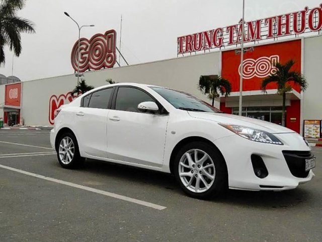 Bán xe Mazda 3 1.5L AT 2014, màu trắng còn mới, 400 triệu