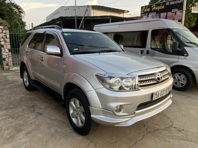 Bán Toyota Fortuner năm 2010 máy dầu0