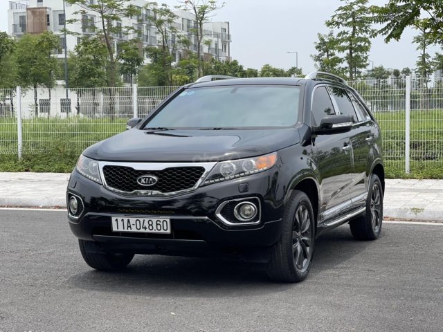 Bán Kia Sorento cũ đời 2012 màu đen, xe 7 chỗ còn rất mới0