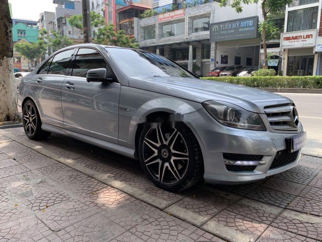 Xe Mercedes C300 sản xuất năm 2013 còn mới, giá tốt0