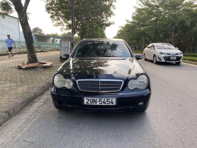 Cần bán gấp Mercedes C180 năm 2001, màu đen, nhập khẩu nguyên chiếc, giá tốt