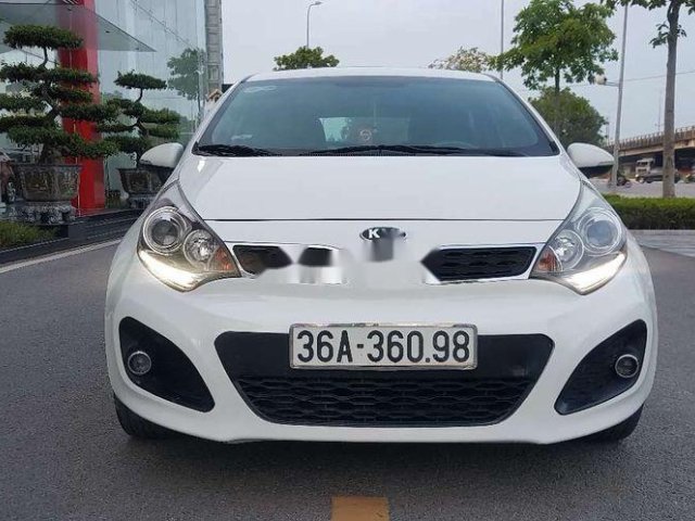 Cần bán Kia Rio sản xuất năm 2013, nhập khẩu còn mới, giá 368tr