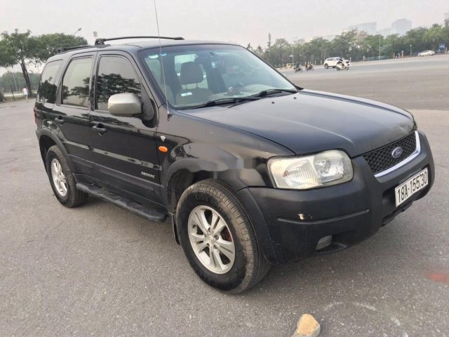 Xe Ford Escape sản xuất 2003, màu đen  