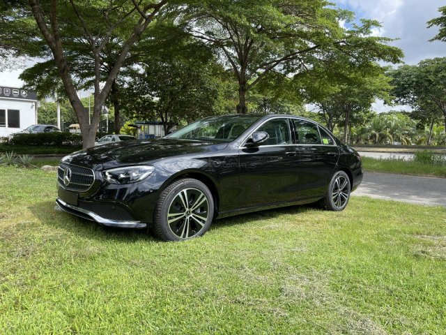 [Xe hot - mới nhất] Mercedes E180 FL new 2021 - xe giao ngay - ưu đãi khủng0