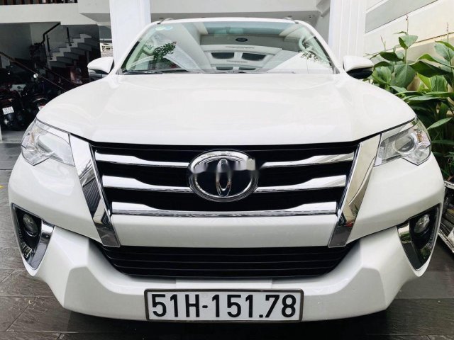 Bán ô tô Toyota Fortuner năm sản xuất 2019, màu trắng, nhập khẩu nguyên chiếc