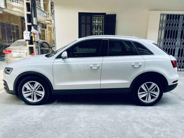 Nhà nâng đời bán xe Audi Q3 Exclusive sản xuất 2017, model 20180