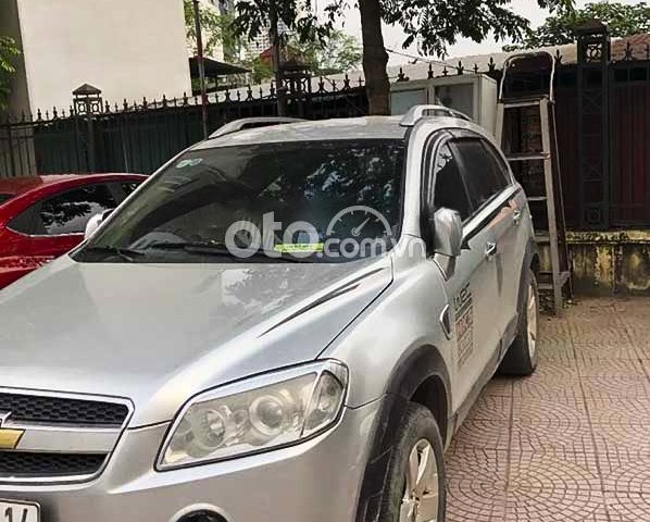 Bán xe Chevrolet Captiva sản xuất 2007, màu bạc còn mới0