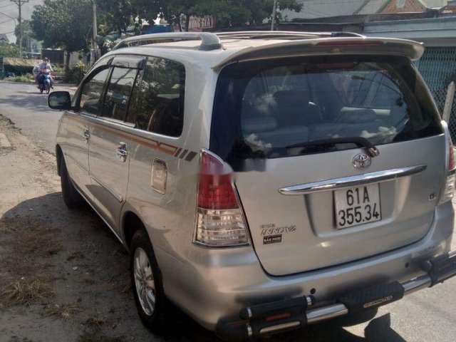 Bán ô tô Toyota Innova G đời 2010, màu bạc giá cạnh tranh