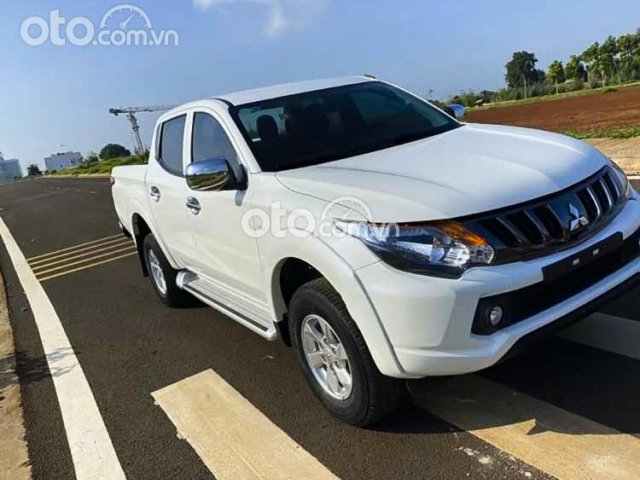 Bán xe Mitsubishi Triton đời 2019, màu trắng, nhập khẩu0