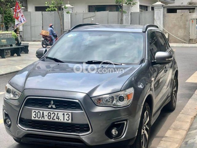 Cần bán xe Mitsubishi Outlander đời 2014, màu bạc, nhập khẩu0