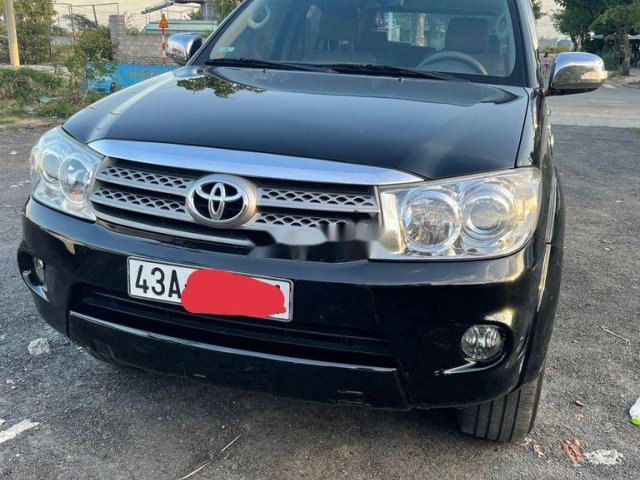 Cần bán gấp Toyota Fortuner năm sản xuất 2009 còn mới, giá tốt0