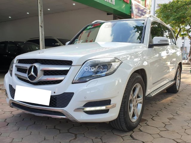 Cần bán lại xe Mercedes 2012, màu trắng còn mới, giá tốt0