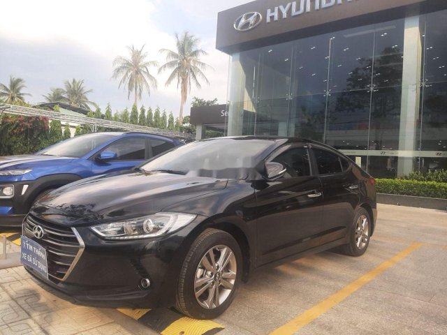 Cần bán lại xe Hyundai Elantra năm 2018 còn mới, 550 triệu0