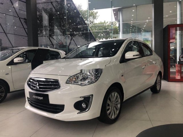 Cần bán gấp Mitsubishi Attrage MT đời 2018, màu trắng, xe nhập xe gia đình0