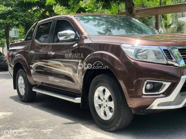 Cần bán xe Nissan Navara EL 2.5 PREMIUM R sản xuất năm 2019, màu nâu, 555tr