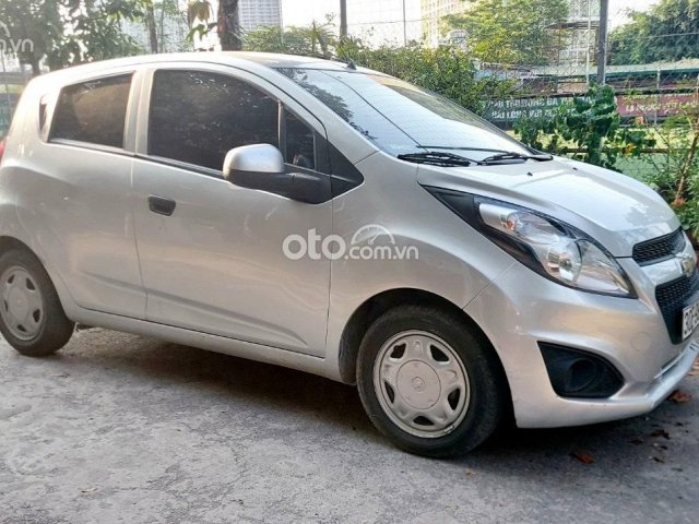 Cần bán lại xe Chevrolet Spark năm sản xuất 2016, màu bạc, 185 triệu0