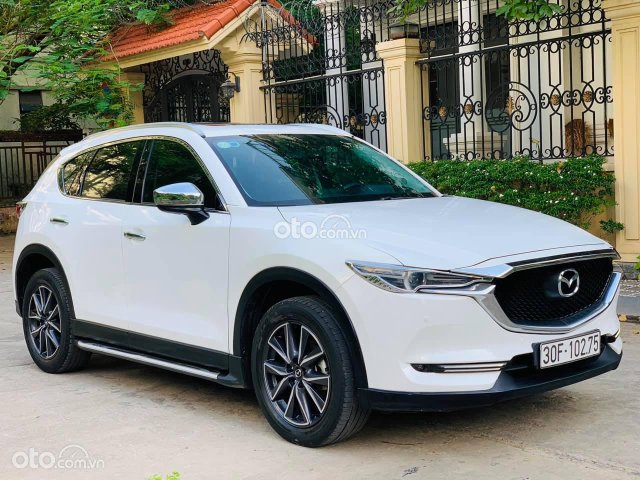 Cần bán gấp Mazda CX 5 2.0 2018, màu trắng