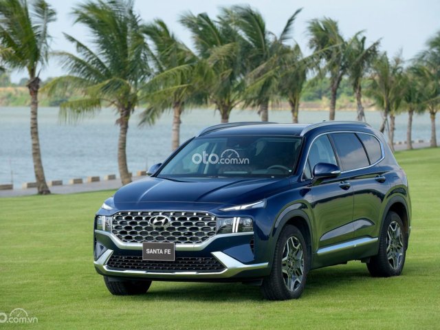 Bán Hyundai Santa Fe sản xuất năm 2021, màu xanh lam