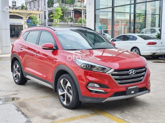 Cần bán Hyundai Tucson 1.6 Turbo đời 2018