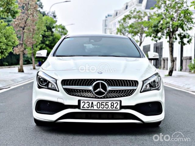 Bán xe Mercedes CLA250 AMG Facelift đời 2016, màu trắng0