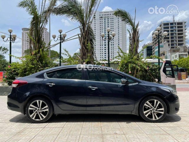 Bán Kia Cerato 1.6AT 2018 màu xanh Cavansite