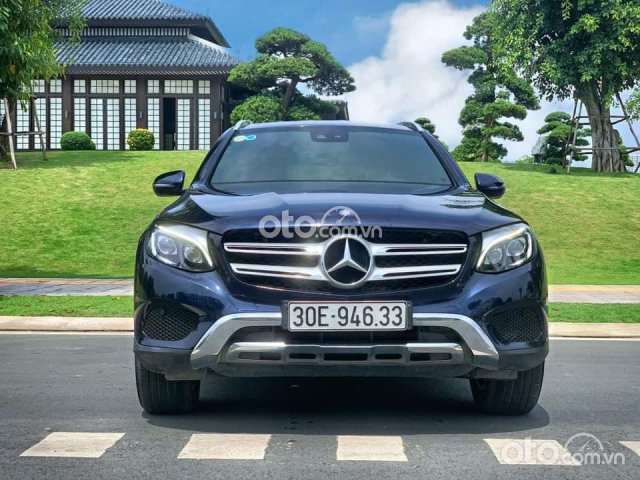 Bán Mercedes GLC 250 sản xuất năm 2017, màu xanh lam0