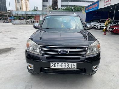 Cần bán Ford Everest năm 2013, màu đen chính chủ0