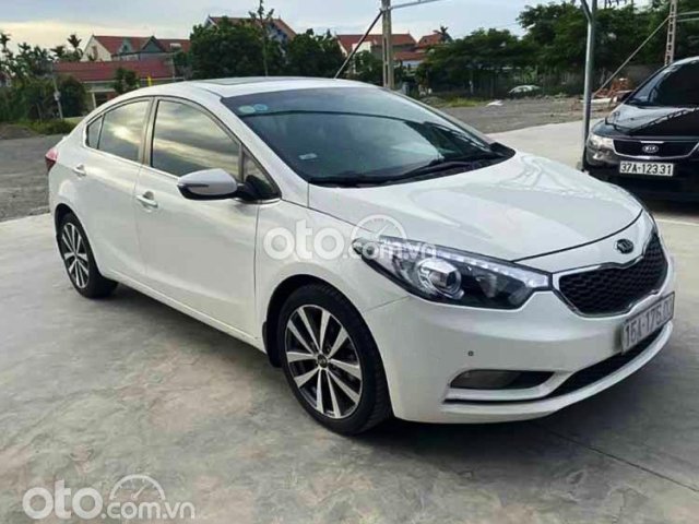 Xe Kia K3 1.6 AT đời 2015, màu trắng, giá tốt0