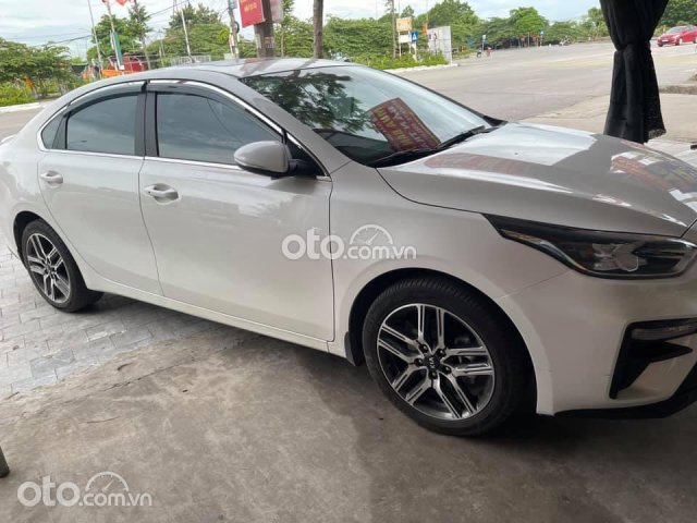 Cần bán Kia Cerato bản full 2.0 xe nguyên zin, đời 20200