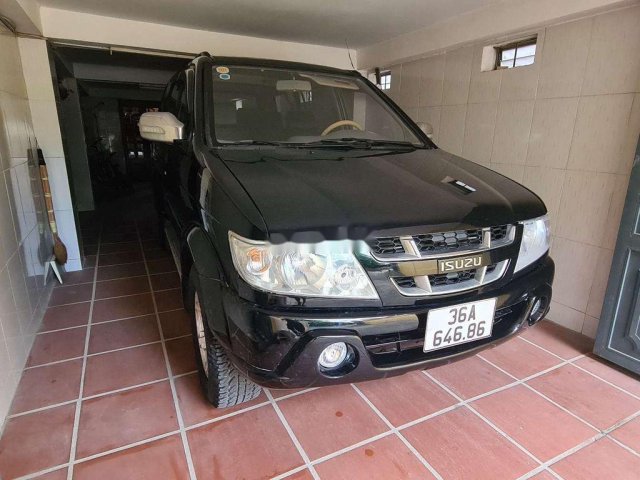 Cần bán Isuzu Hi lander năm sản xuất 2005, màu đen, giá tốt0