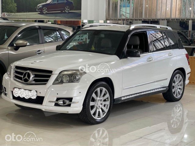 Cần bán Mercedes đời 2009, màu trắng, xe nhập chính chủ