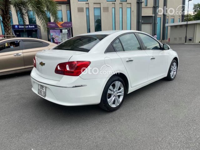 Cần bán gấp Hyundai Accent 1.4AT 2019, màu trắng, giá tốt0