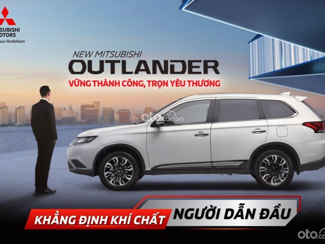 Bán Mitsubishi Outlander 2.0 CVT Premium sản xuất 2021, màu trắng0