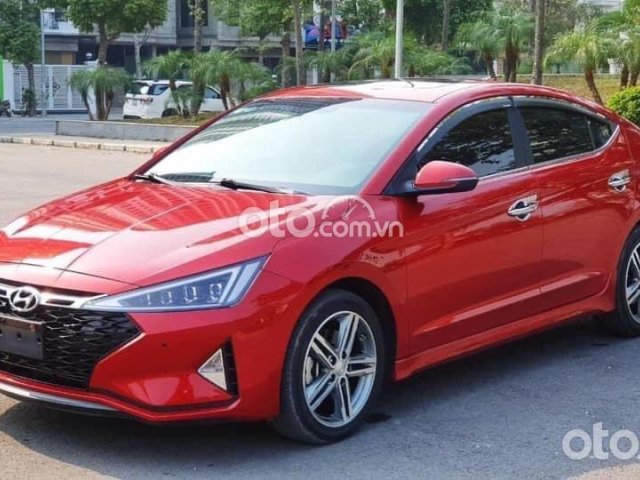 Bán xe Hyundai Elantra MT năm sản xuất 2021, màu đỏ, 580tr