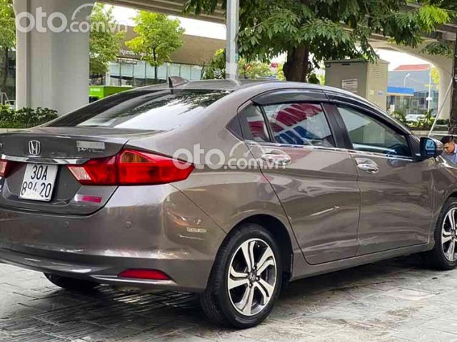 Cần bán gấp Honda City sản xuất 2015, màu nâu còn mới, giá tốt