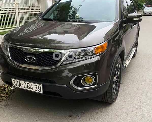 Bán Kia Sorento sản xuất năm 2014, màu nâu còn mới, giá tốt0