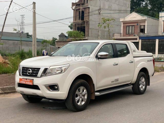 Bán nhanh chiếc Nissan Navara EL trắng, sản xuất 20180