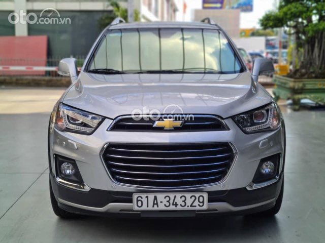 Bán Chevrolet Captiva năm sản xuất 2016, màu bạc còn mới, giá 557tr0