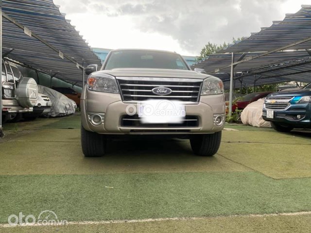 Bán ô tô Ford Everest đời 2012, màu vàng, xe nhập còn mới0